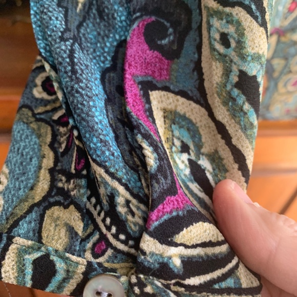 J.Jill paisley multi tiered blouse.‎ Never worn . - Picture 5 of 6